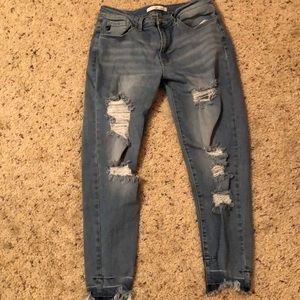 Baggy ripped mom jeans